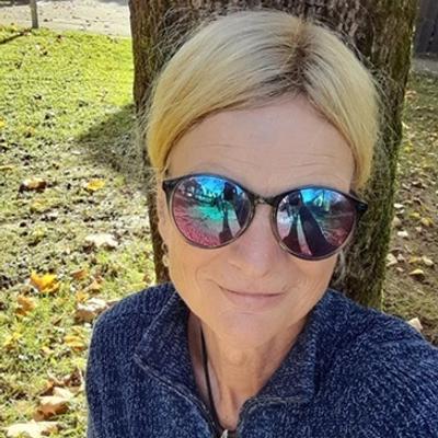 shadesofgrease@mastoart.social