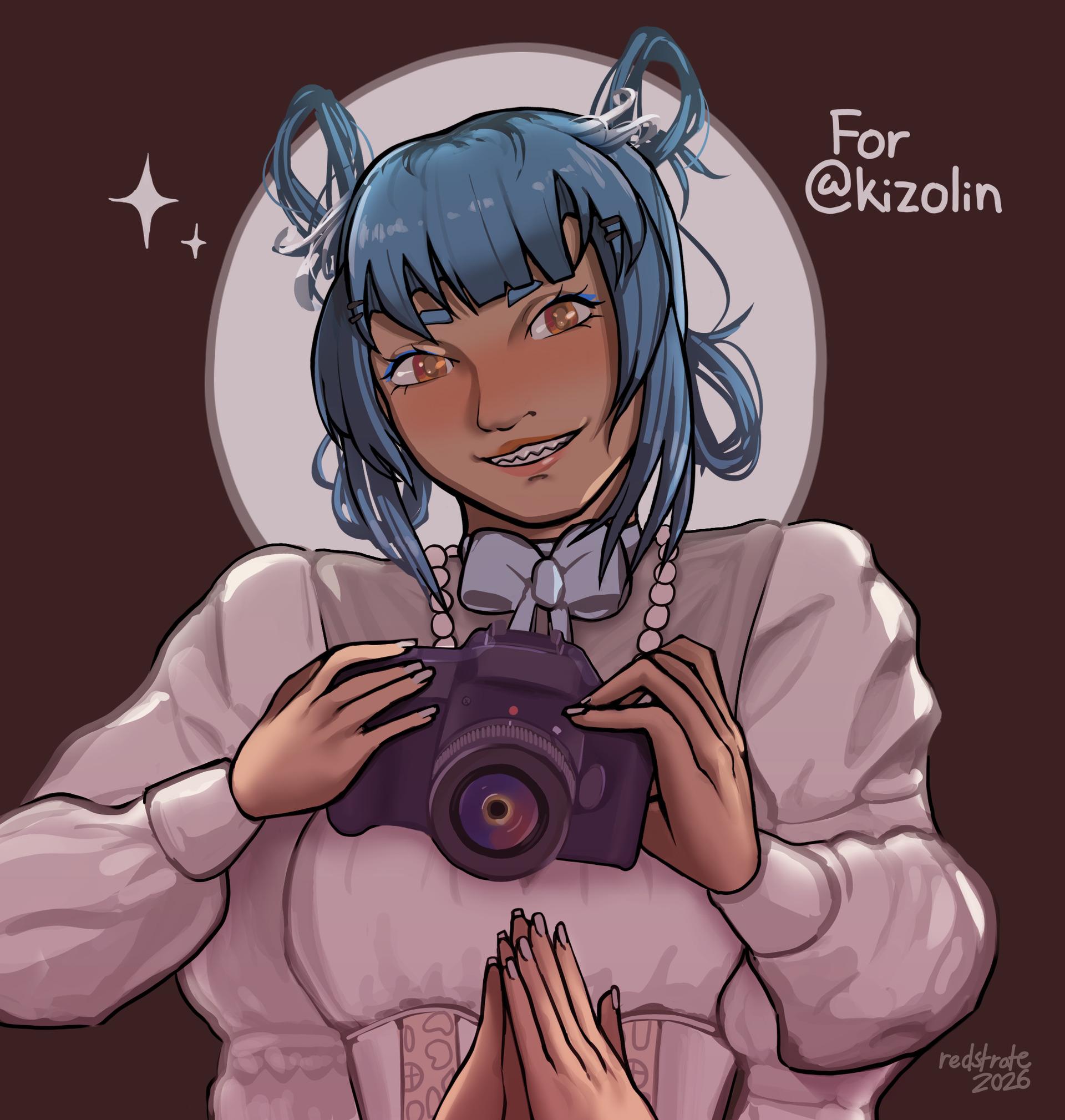 Drawing of Qianlian, a doll girl with four arms and tied-up blue hair. She is wearing a very lolita-esque dress with puffy sleeves and even a bow. She's holding a generic camera, silently asking you for a picture.